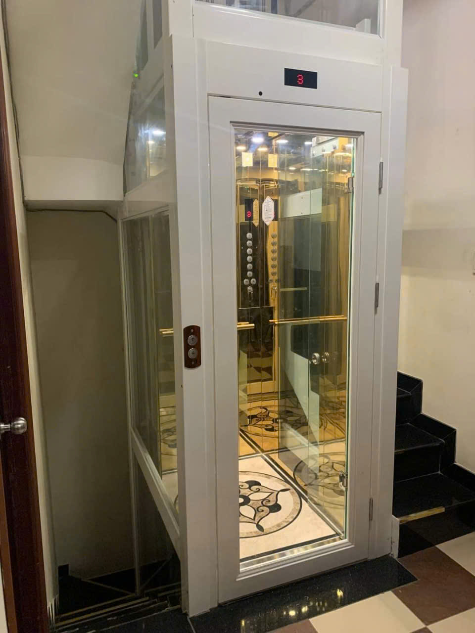 Thang máy mini lắp trong nhà ống / nhà phố hẹp