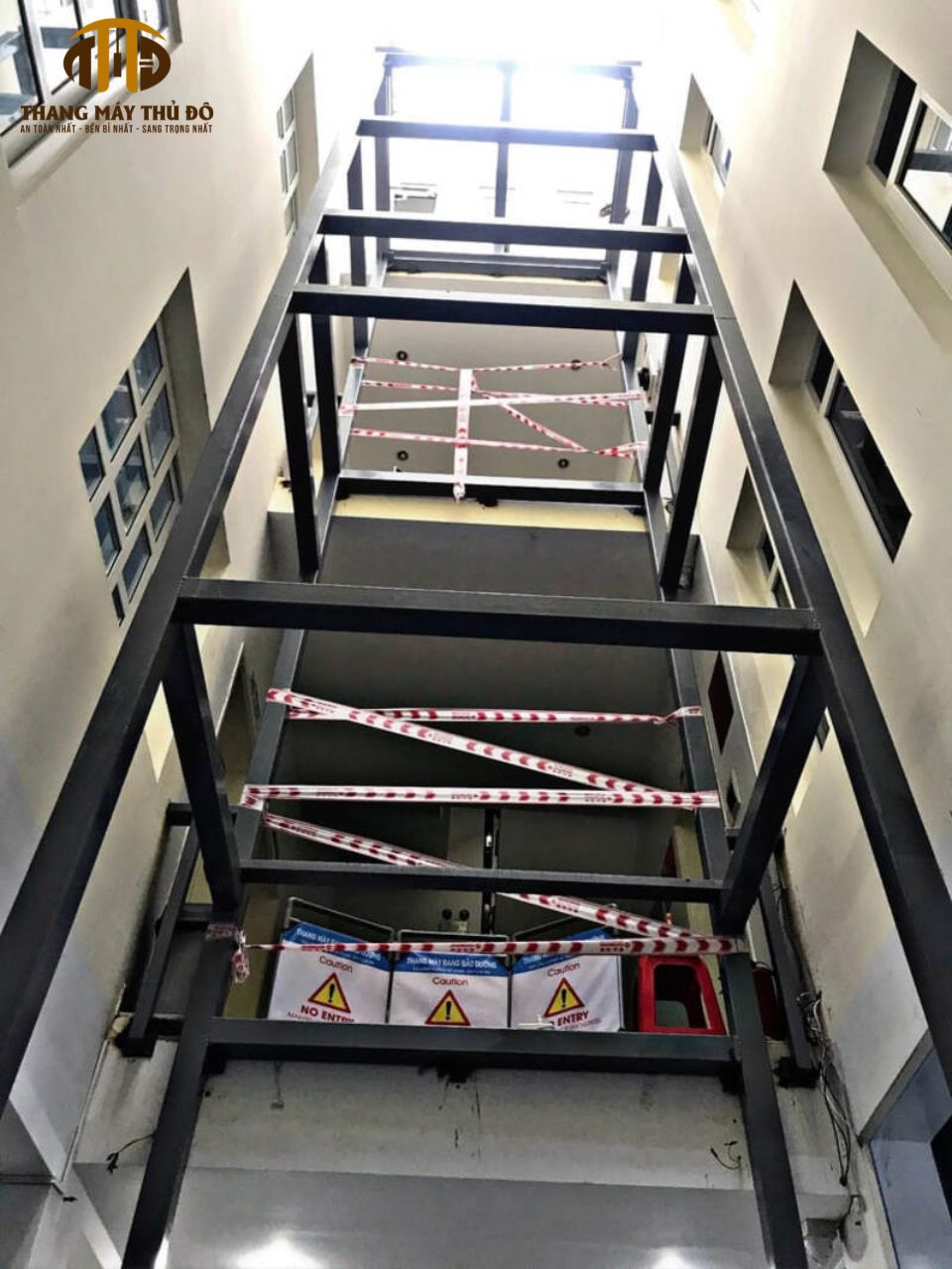 Kích thước tiêu chuẩn thang máy mini theo tải trọng