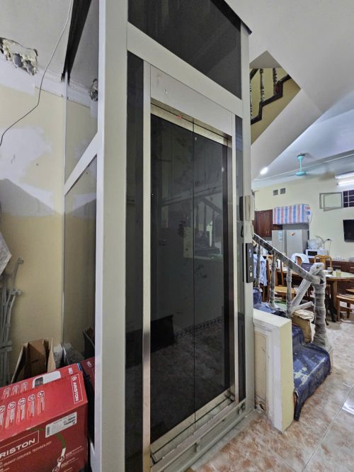 thang máy mini mở 2 cánh